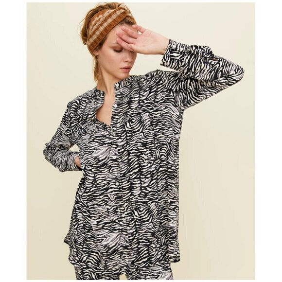 Zebra Print blouse - Picture 1 of 10